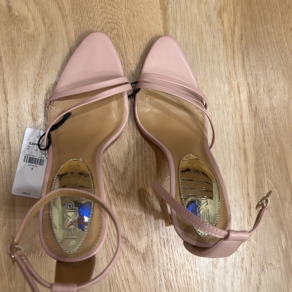NWT Pink strappy leather heels with gold heel size 9 from Express - Picture 4 of 5